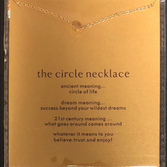 Dainty “Circle” Pendant Necklace - Picture 3 of 3
